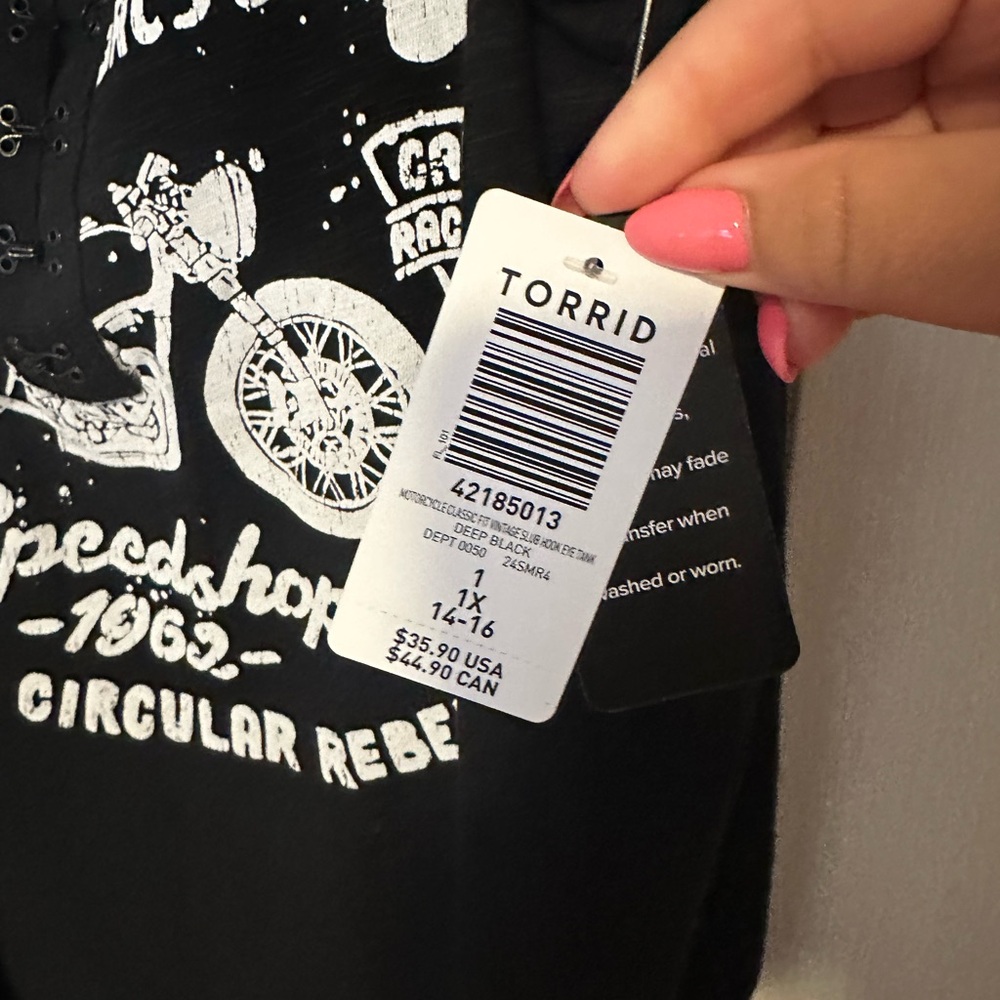 Torrid Black Graphic Tank - Picture 4 of 6